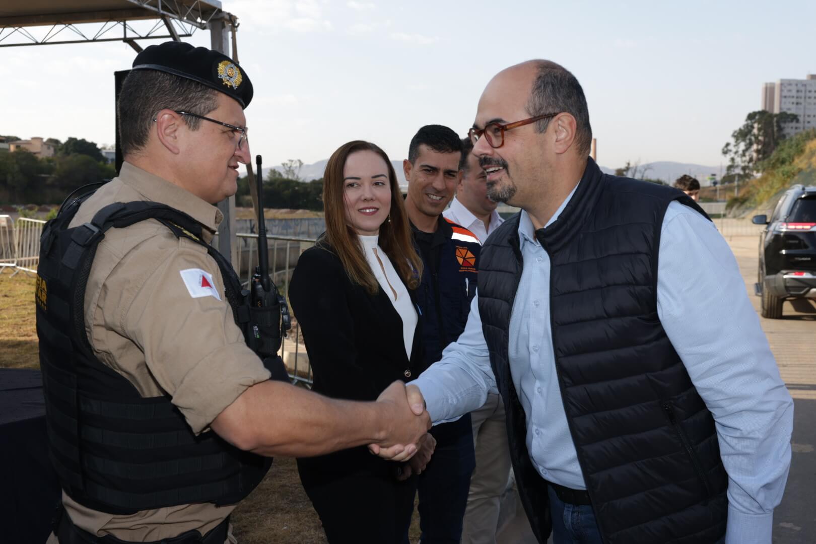 Entrega De Bacia De Contenção